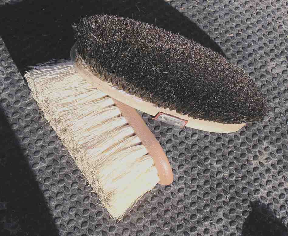 Weaver Grooming Kit